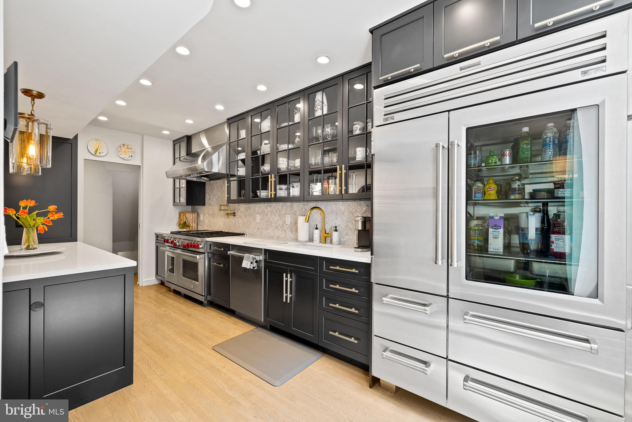 130 DELANCEY STREET 32