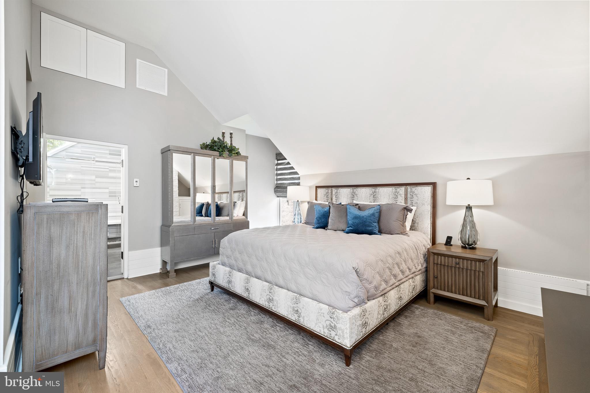 130 DELANCEY STREET 32