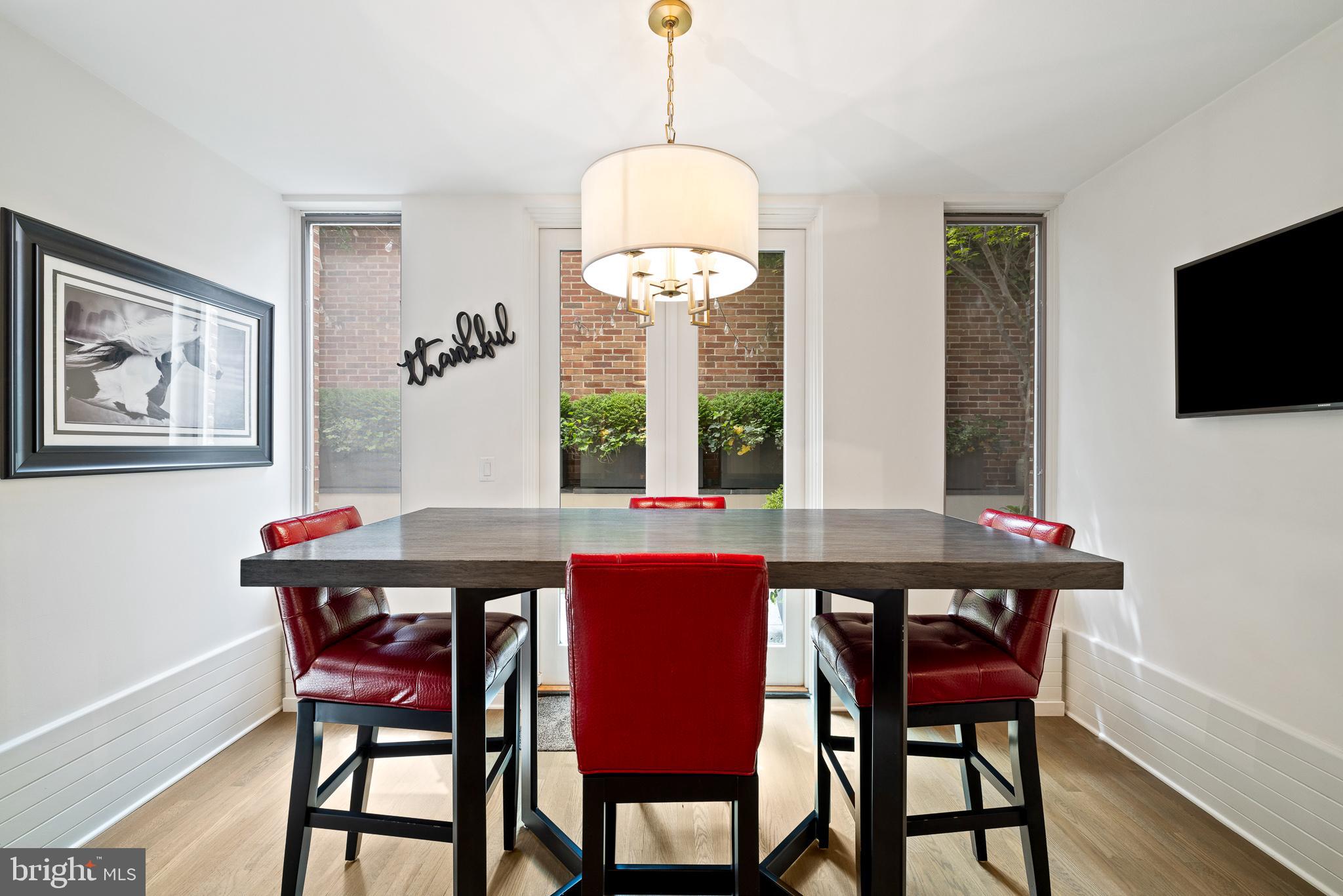 130 DELANCEY STREET 32