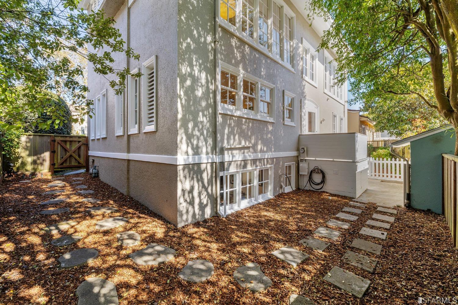 50 San Benito Way, St Francis Wood