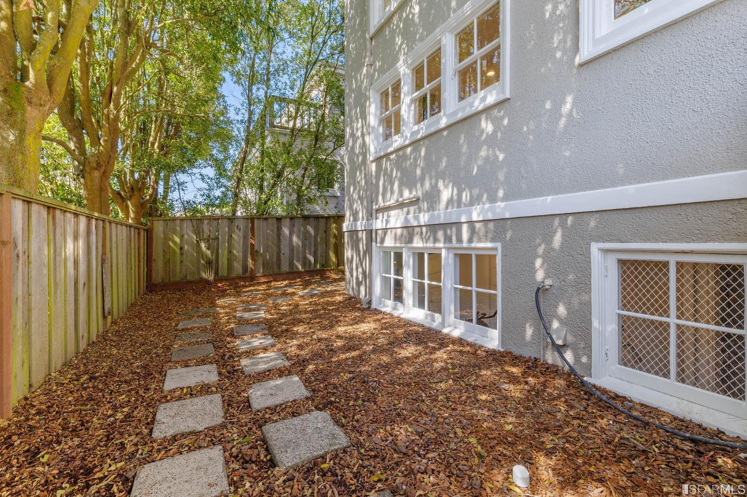 50 San Benito Way, St Francis Wood