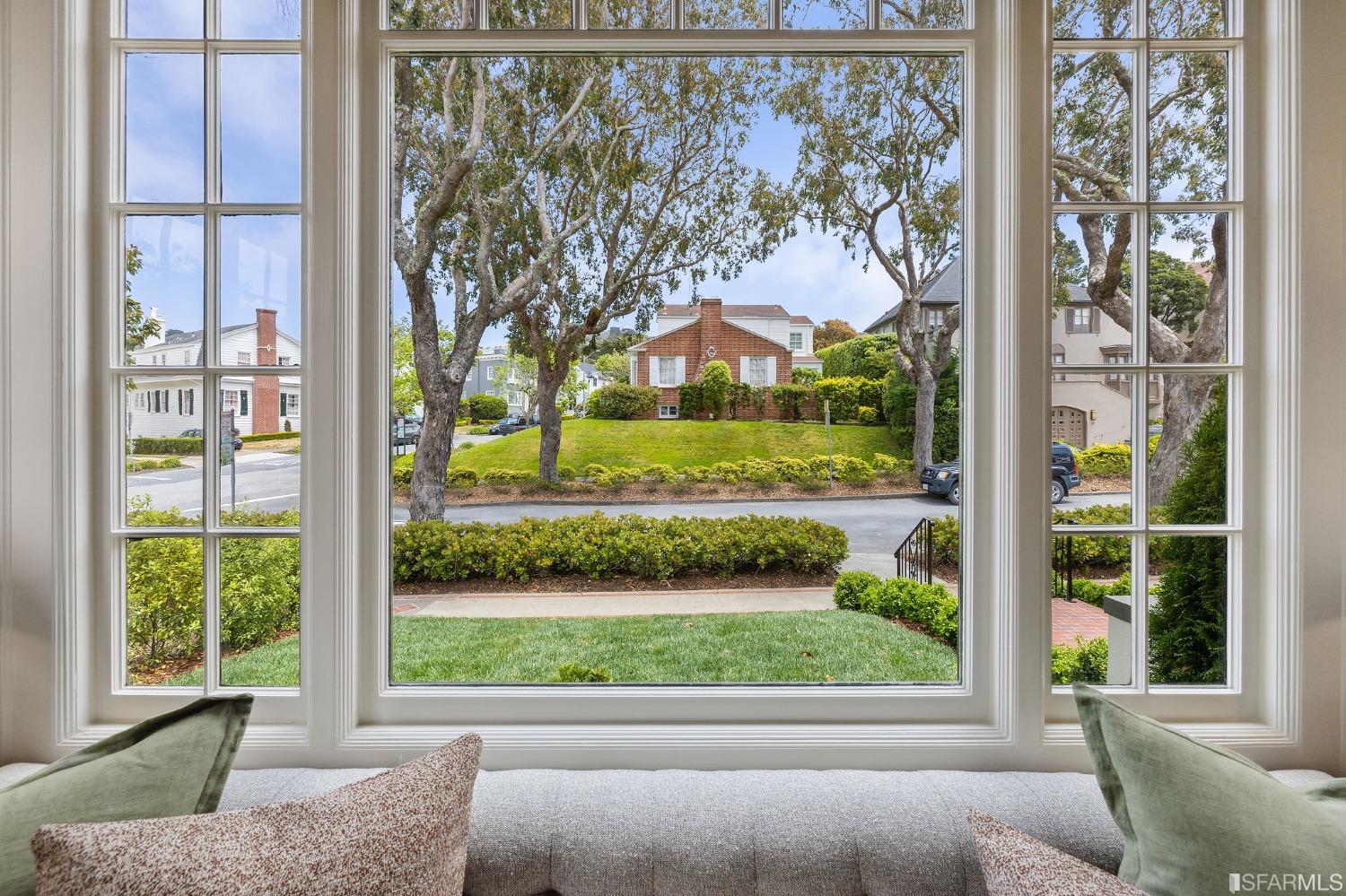 10 San Benito Way, St Francis Wood