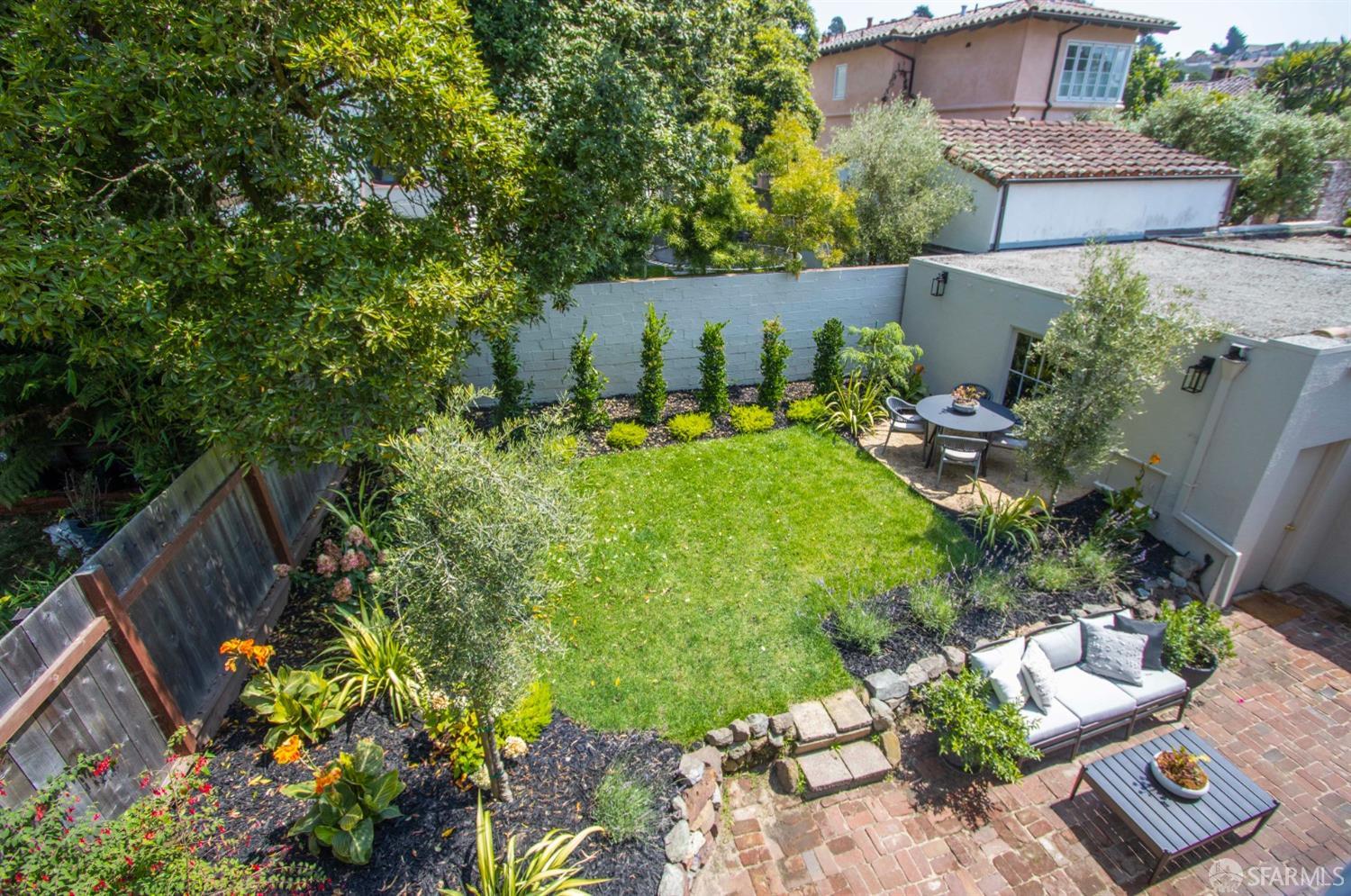 345 Santa Clara Avenue, St Francis Wood