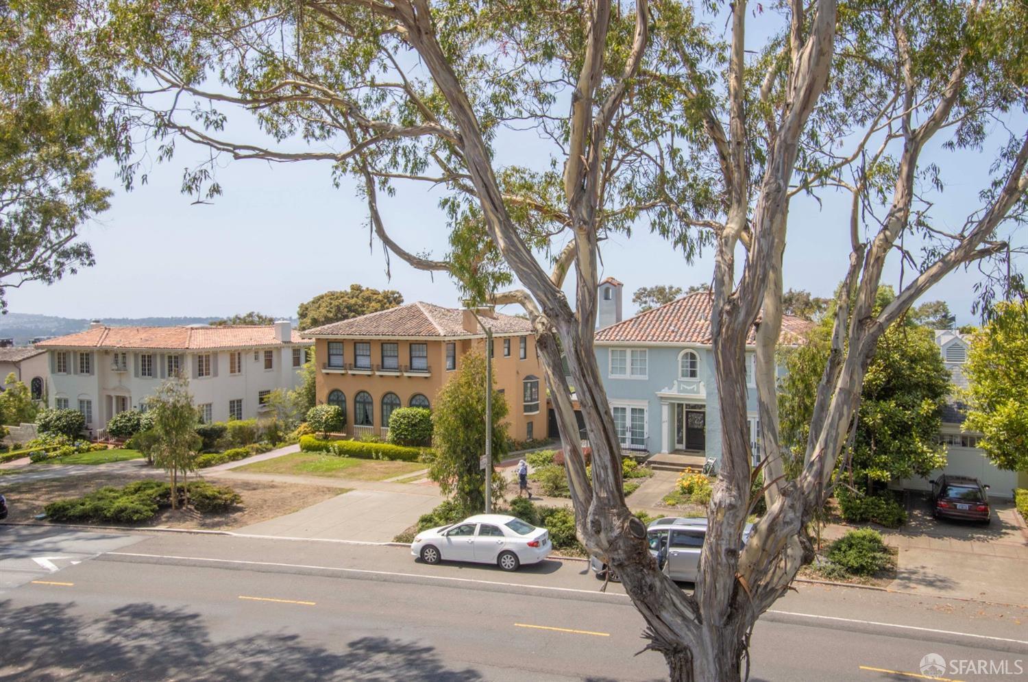 345 Santa Clara Avenue, St Francis Wood