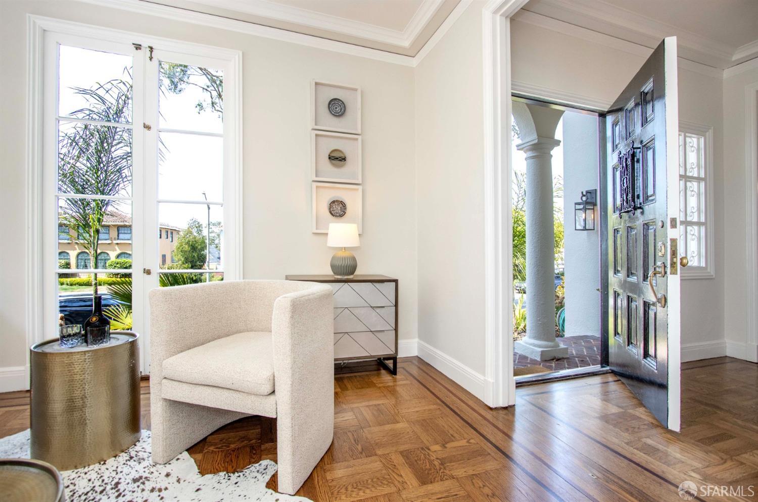 345 Santa Clara Avenue, St Francis Wood
