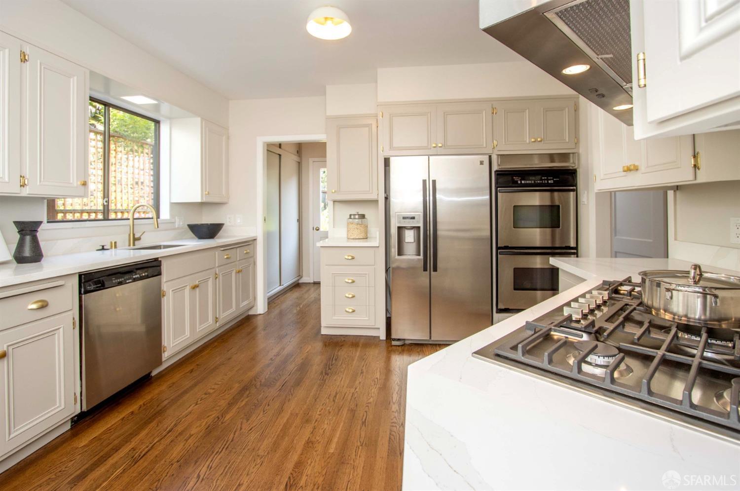 345 Santa Clara Avenue, St Francis Wood