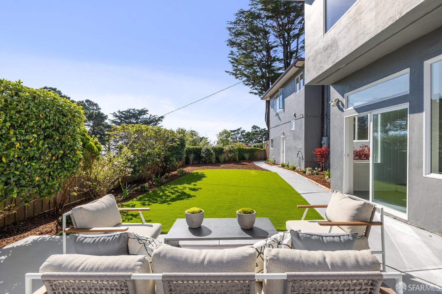 80 Robinhood Drive, Sherwood Forest