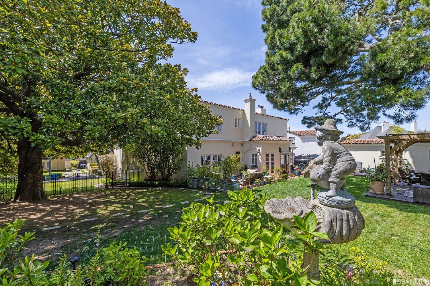 29 San Leandro Way