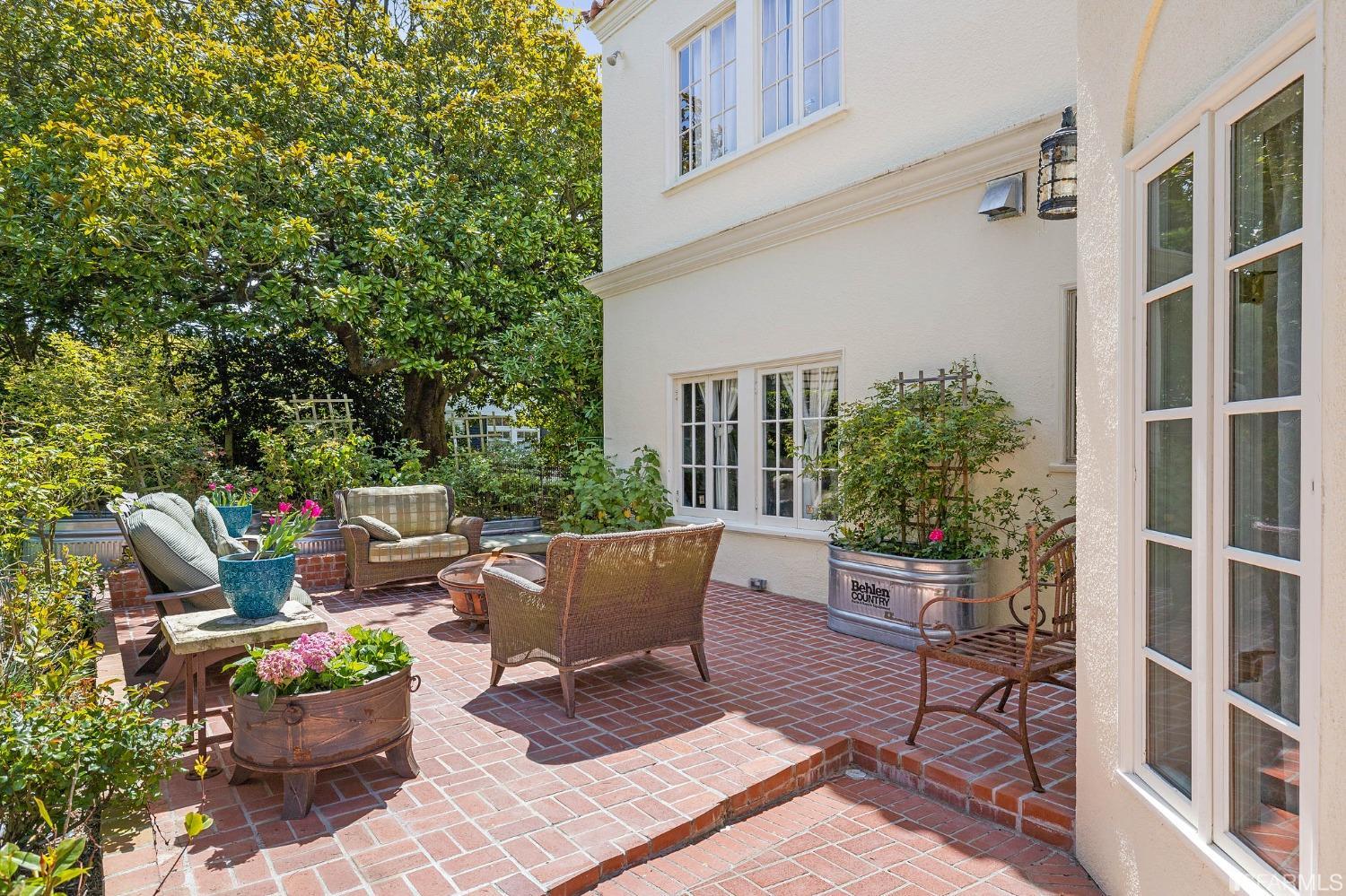 29 San Leandro Way
