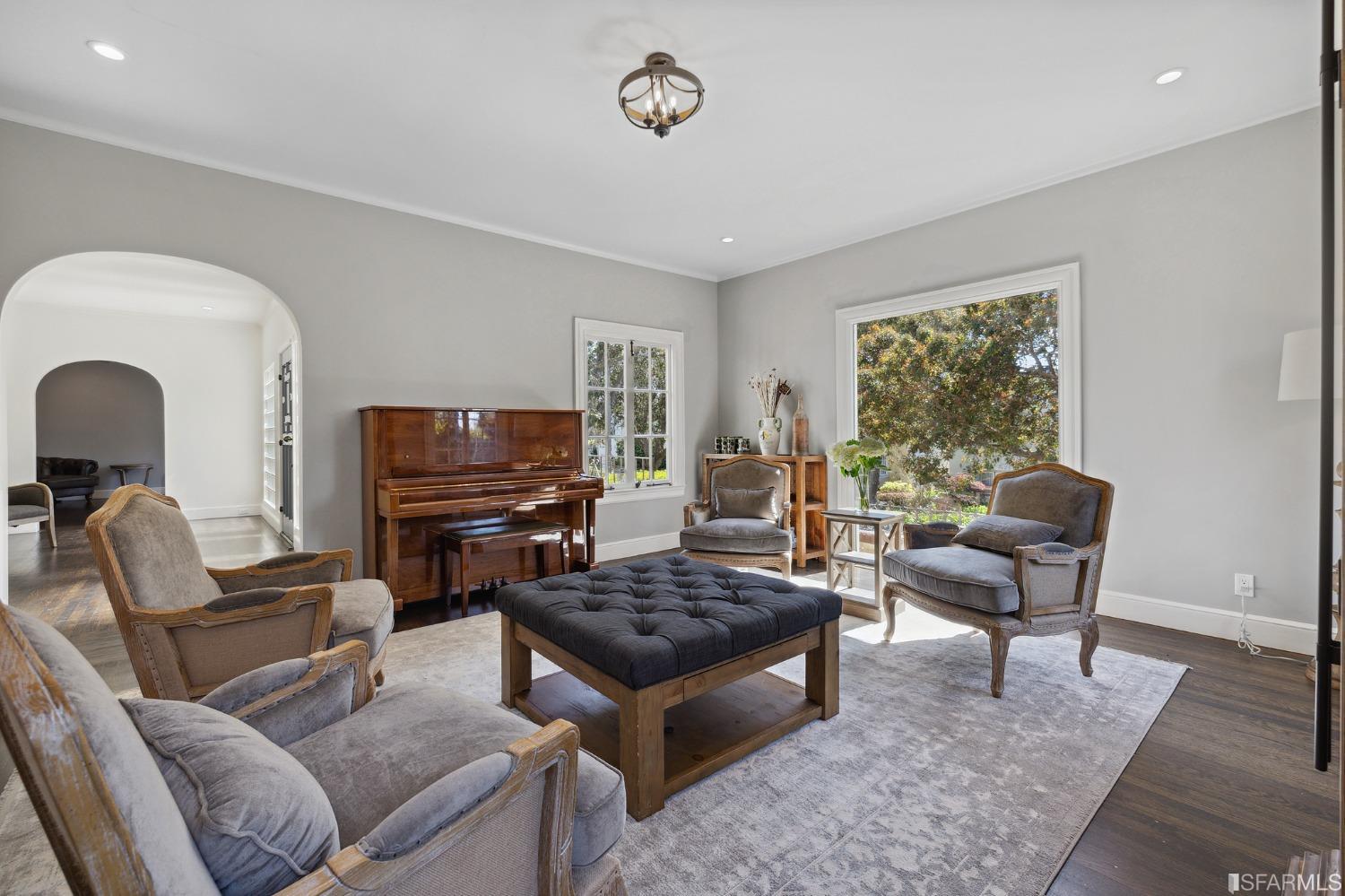 29 San Leandro Way
