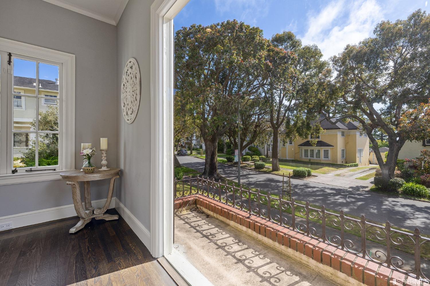 29 San Leandro Way