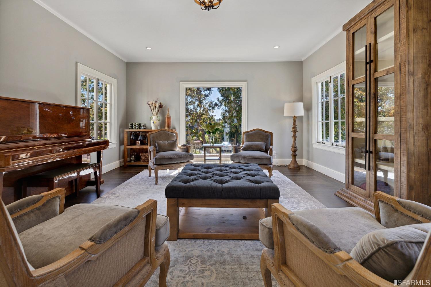 29 San Leandro Way
