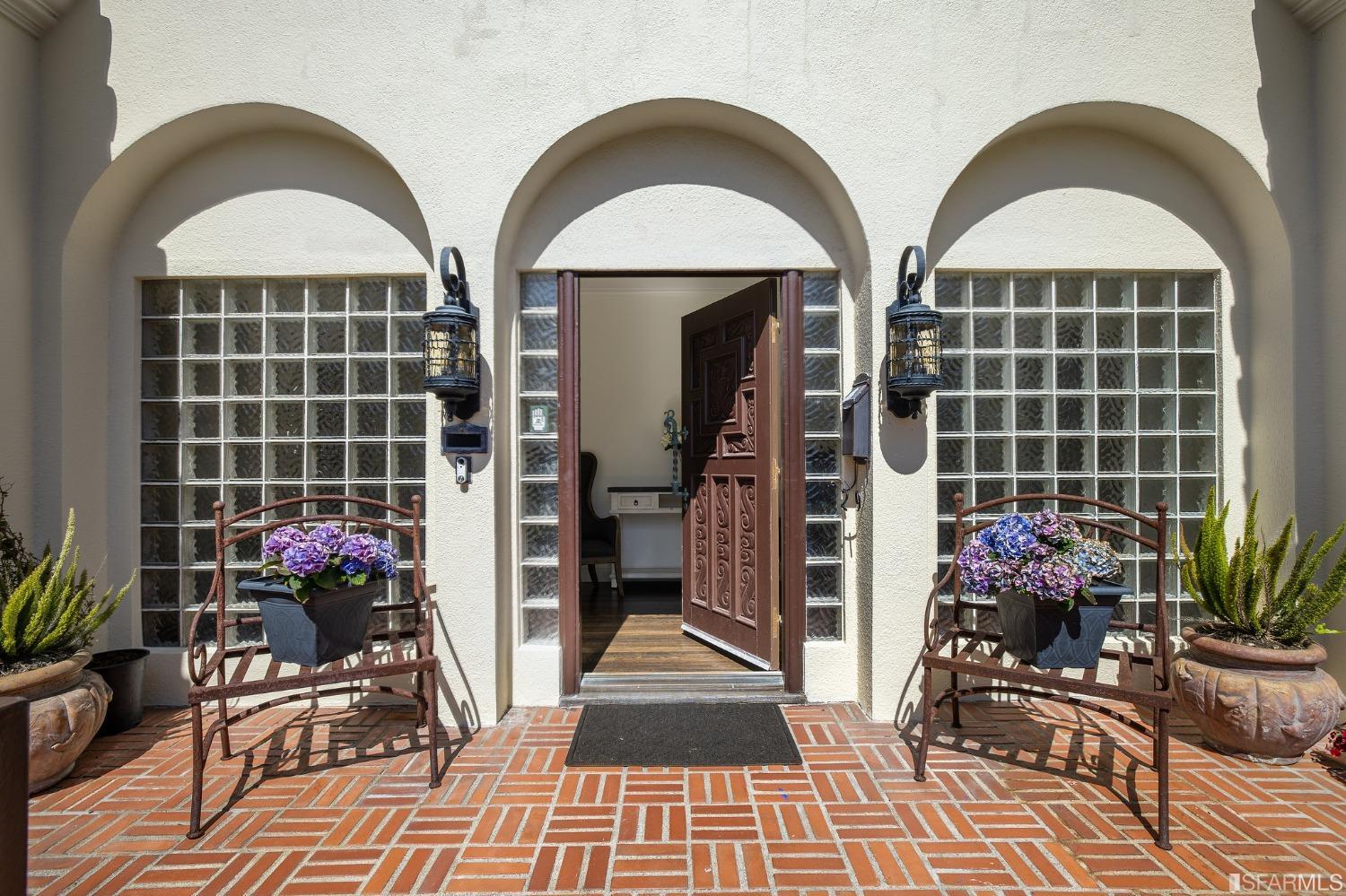 29 San Leandro Way