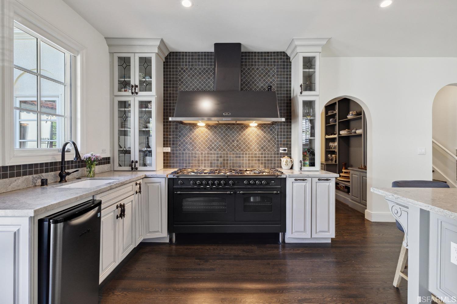 29 San Leandro Way