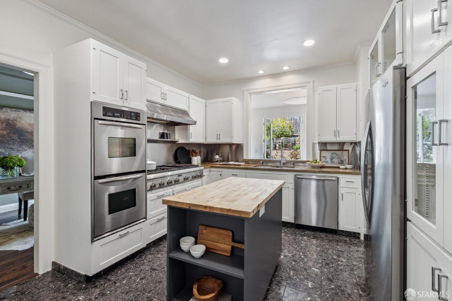 220 Magellan Avenue, Forest Hill