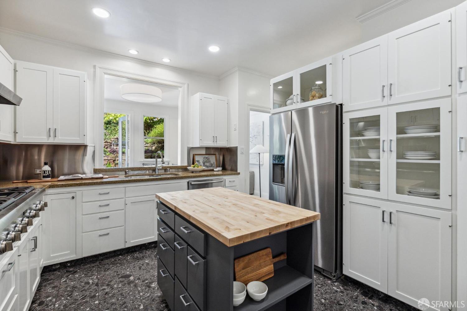 220 Magellan Avenue, Forest Hill