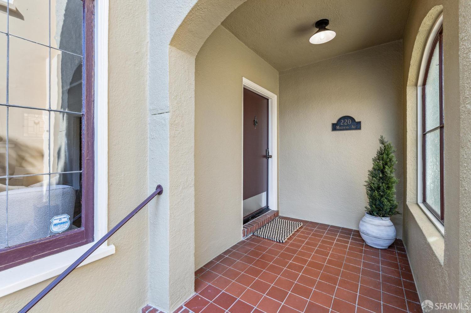 220 Magellan Avenue, Forest Hill