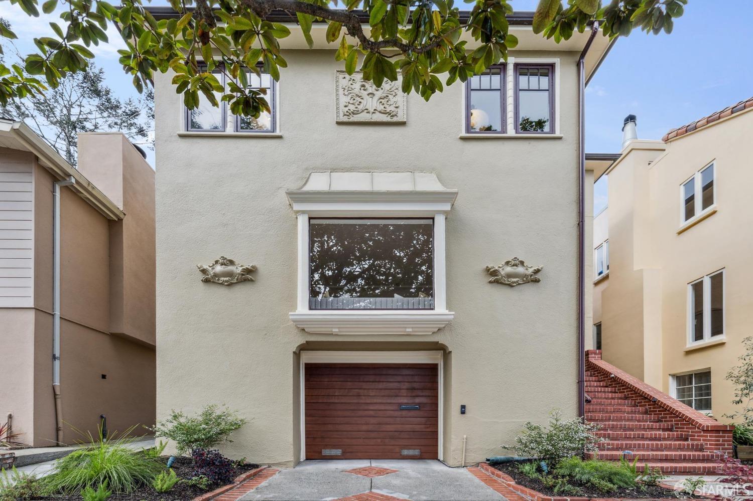 220 Magellan Avenue, Forest Hill