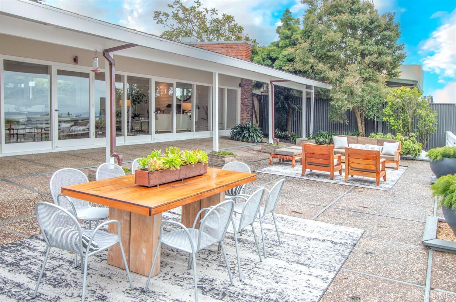 70 San Jacinto Way, St Francis Wood