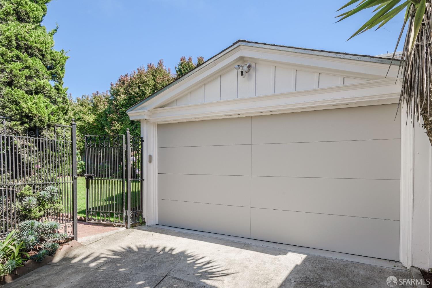 163 San Leandro Way, St Francis Wood