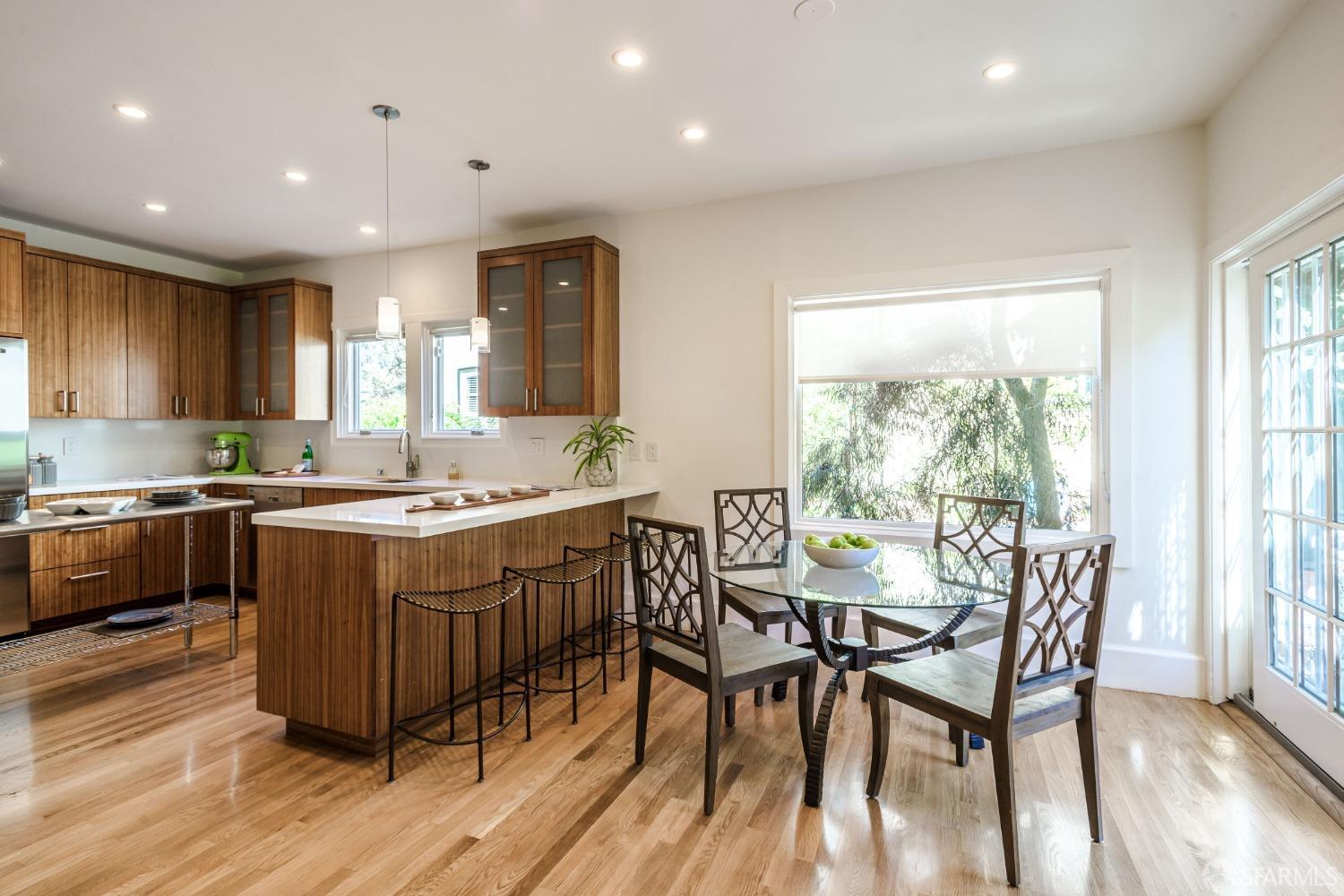 163 San Leandro Way, St Francis Wood