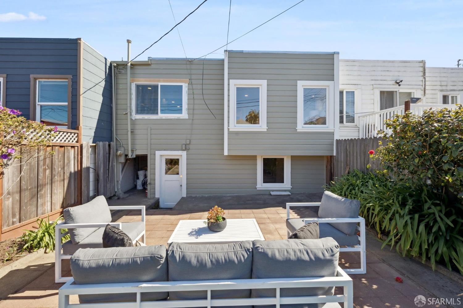 68 Otsego Avenue, Mission Terrace