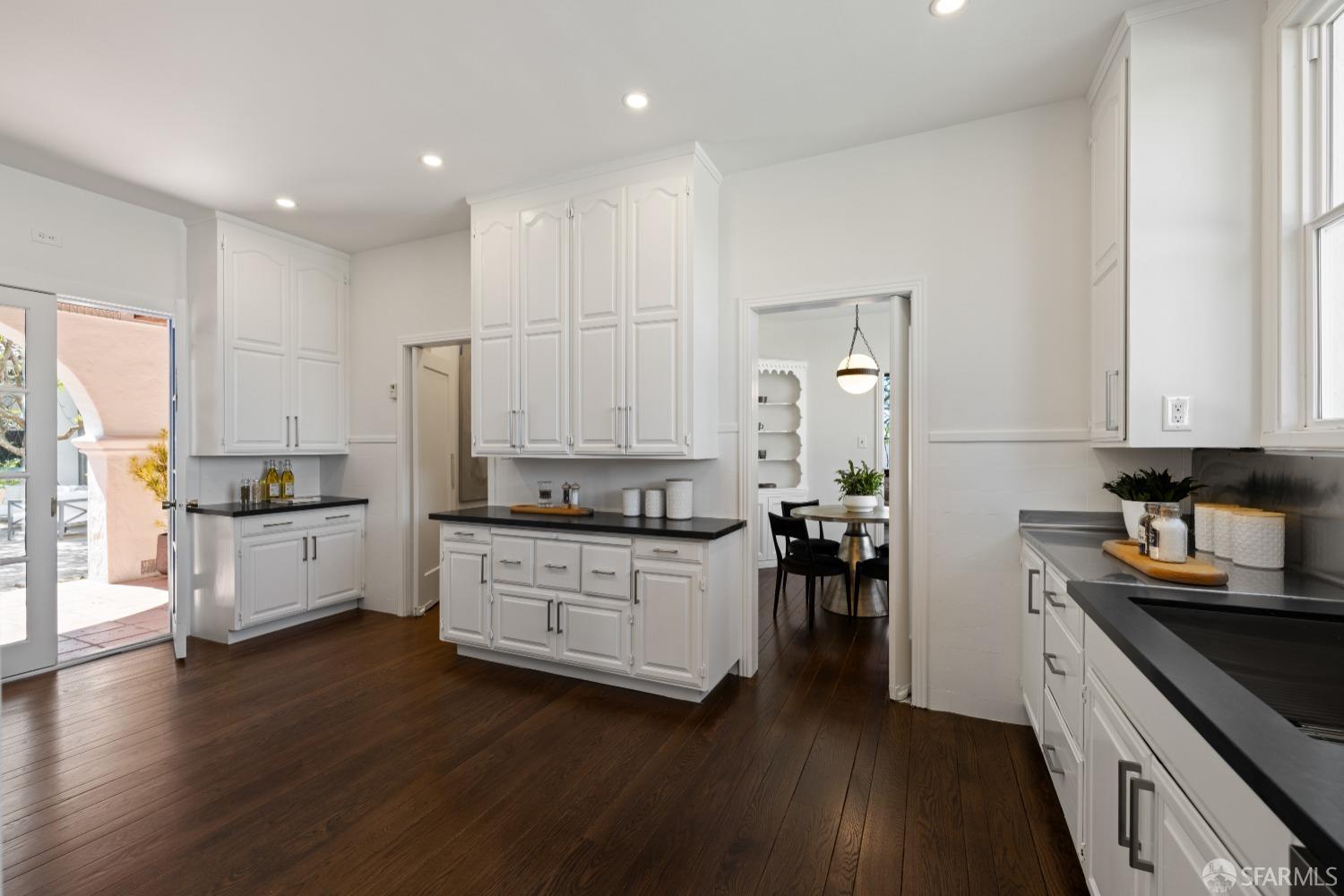 235 Lansdale Avenue, Sherwood Forest