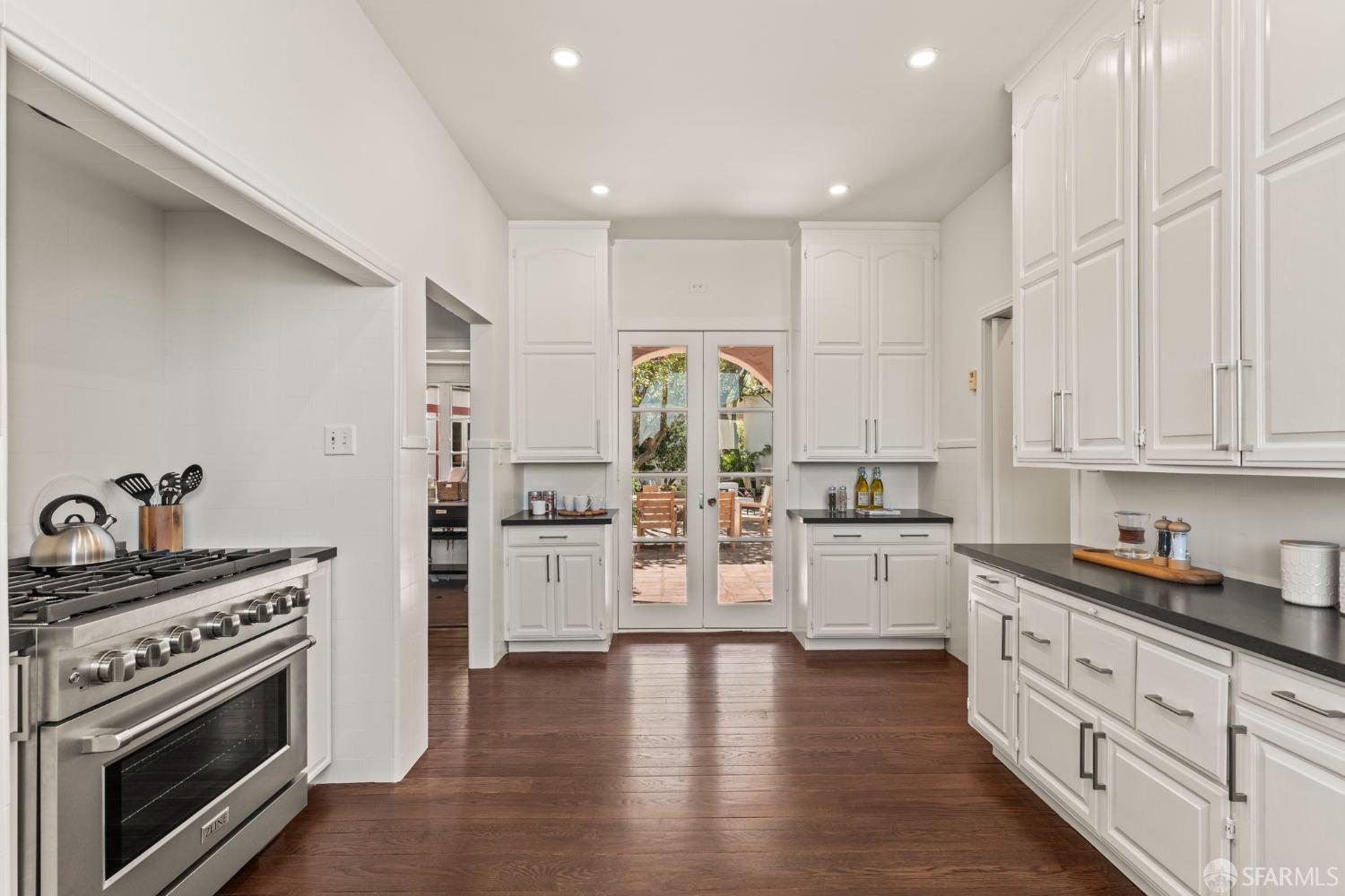 235 Lansdale Avenue, Sherwood Forest