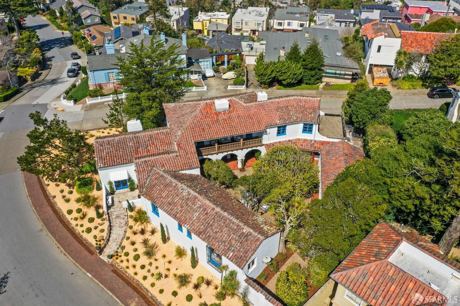 235 Lansdale Avenue, Sherwood Forest