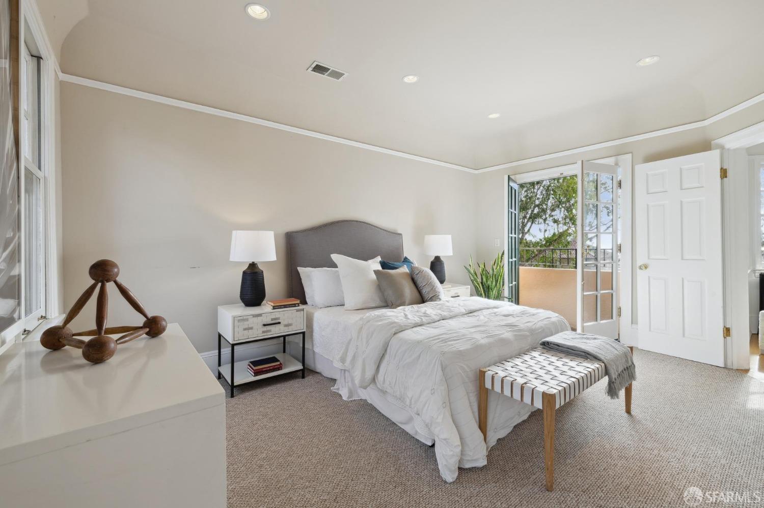 245 Santa Clara Avenue, St Francis Wood