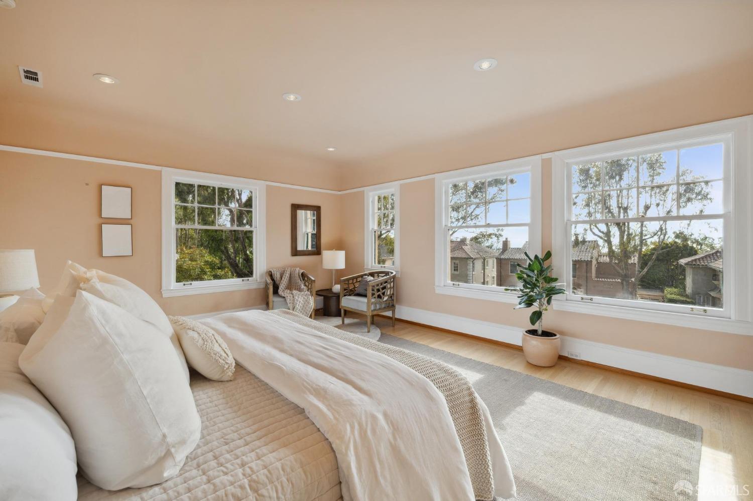 245 Santa Clara Avenue, St Francis Wood