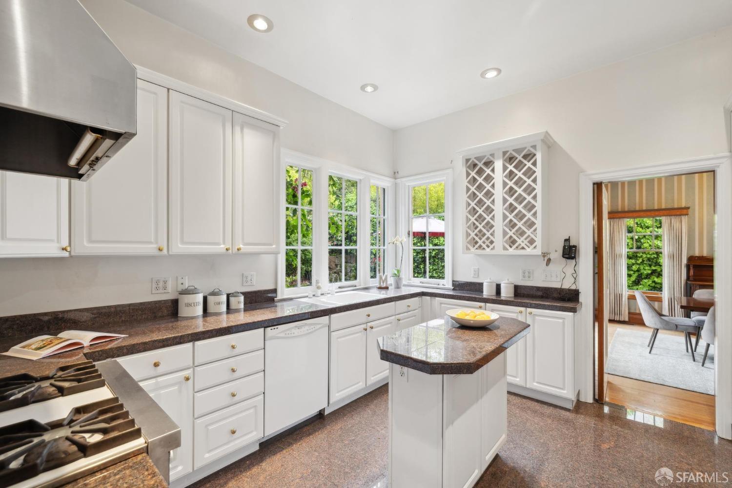 245 Santa Clara Avenue, St Francis Wood