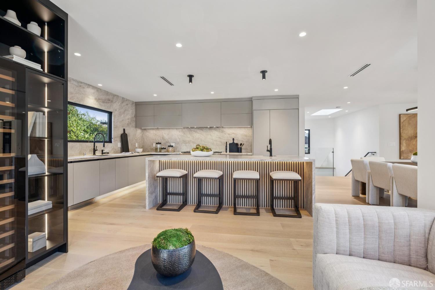 199 Brentwood Avenue