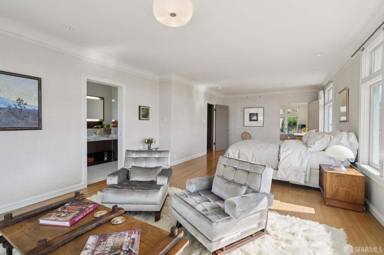 445 Darien Way
