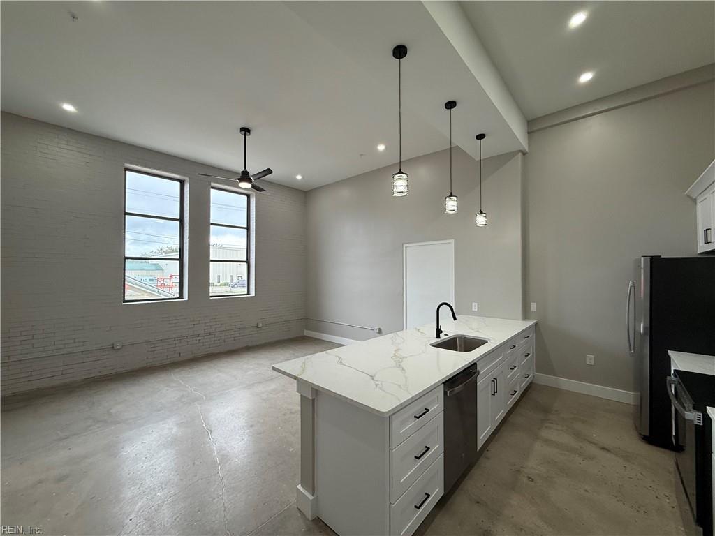332 34th ST 110