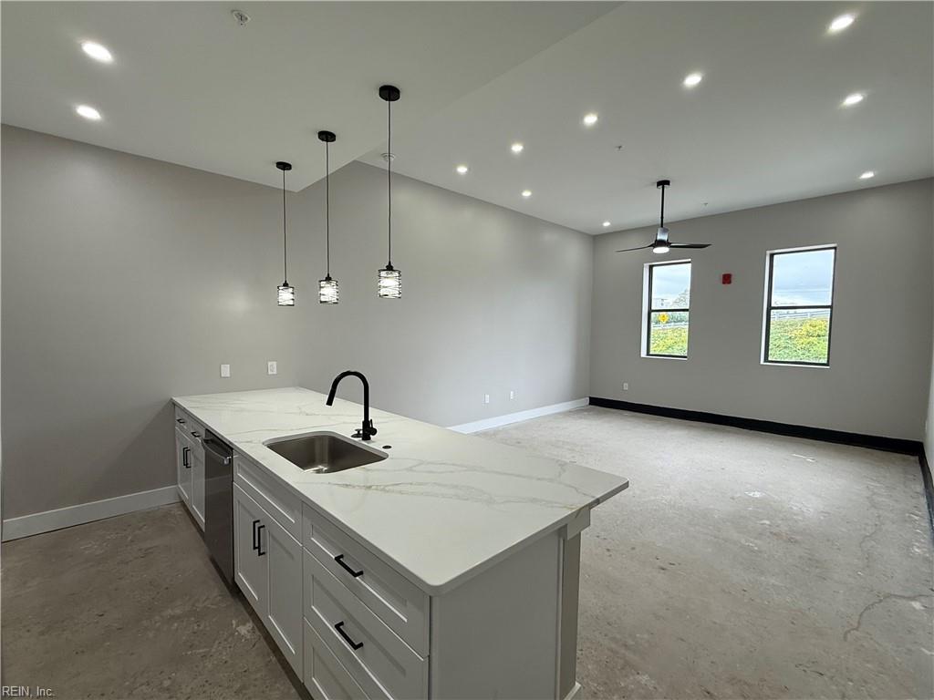 332 34th ST 107
