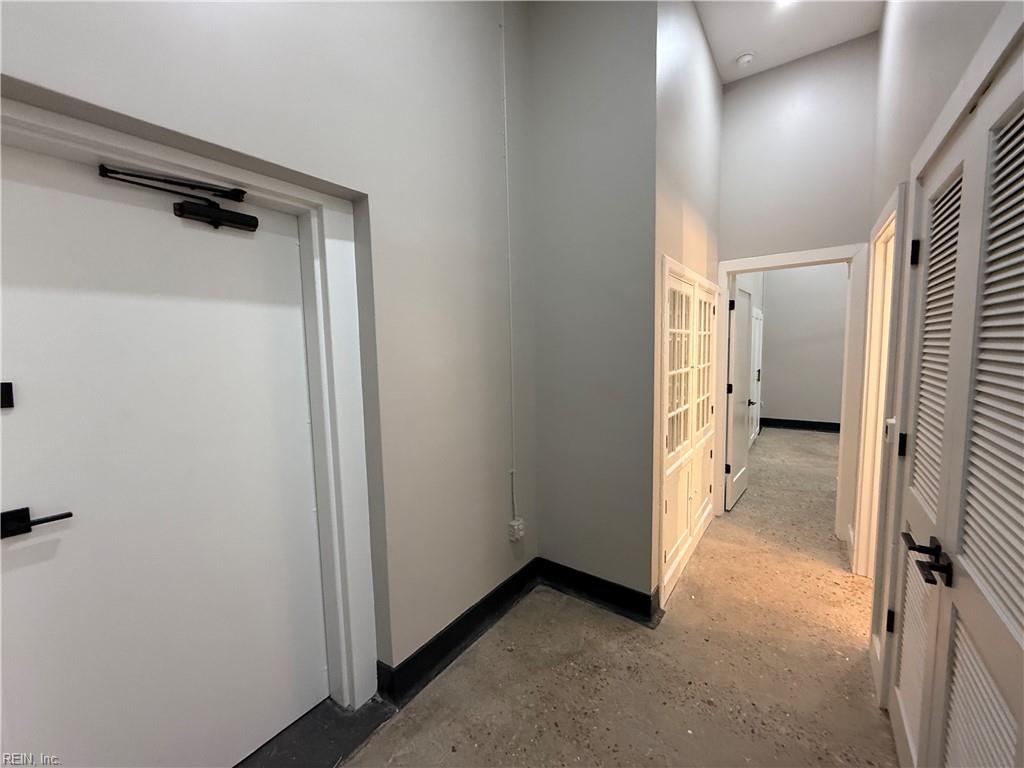 332 34th ST 103