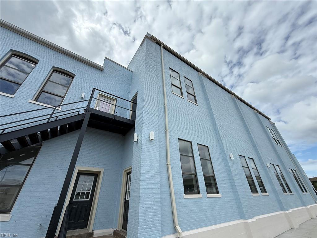 332 34th ST 117