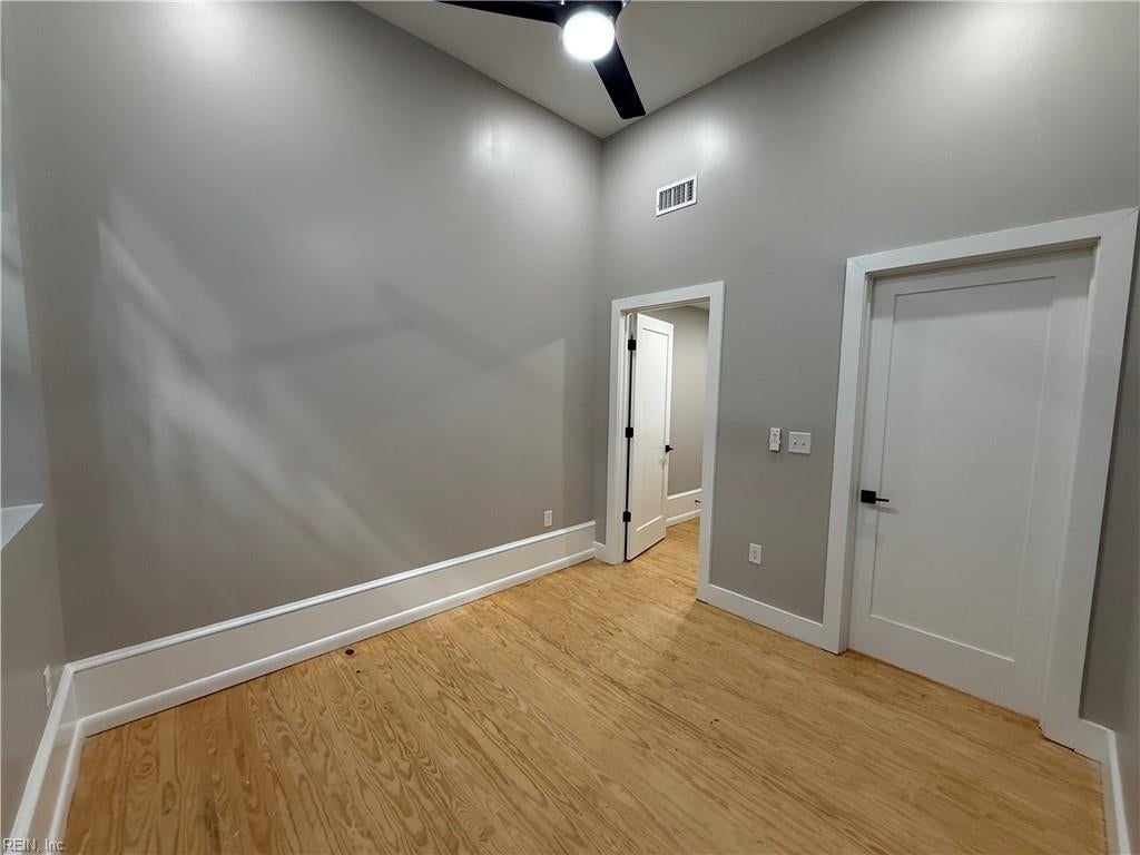 332 34th ST 117