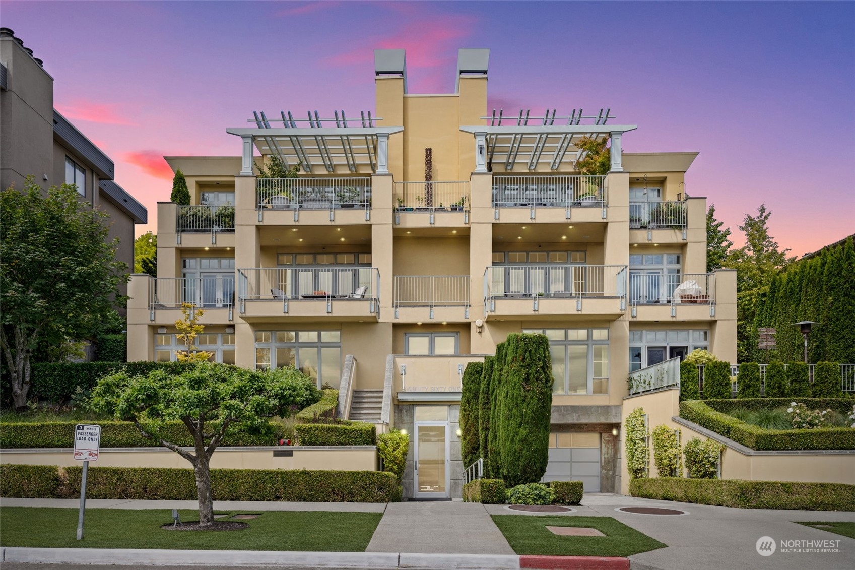 2061 43rd Avenue E Unit: 202