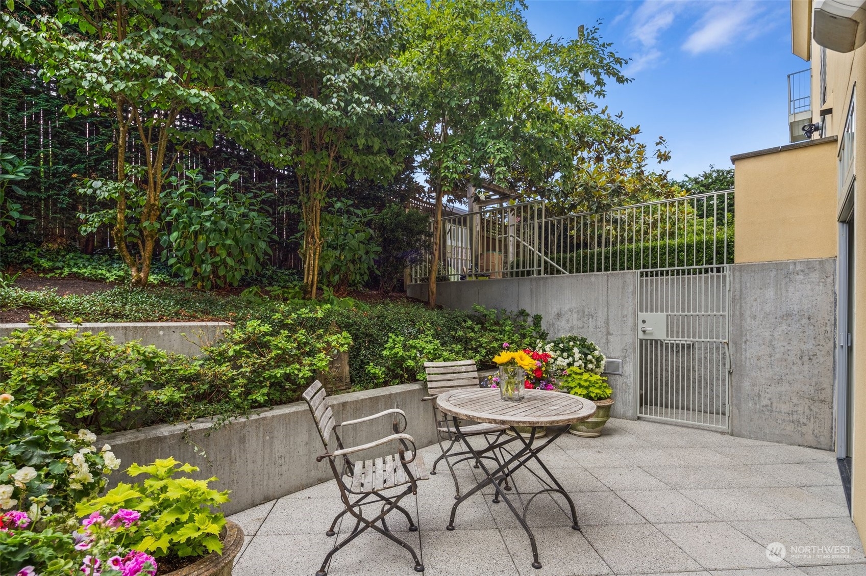 2061 43rd Avenue E Unit: 202