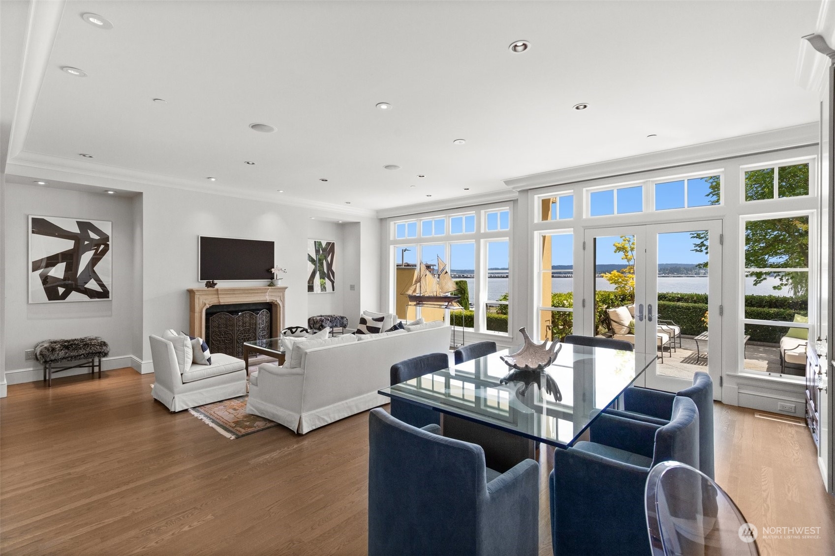 2061 43rd Avenue E Unit: 202