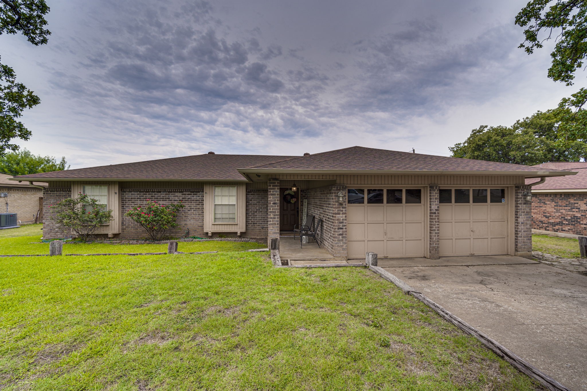 2302 Stockbridge Court