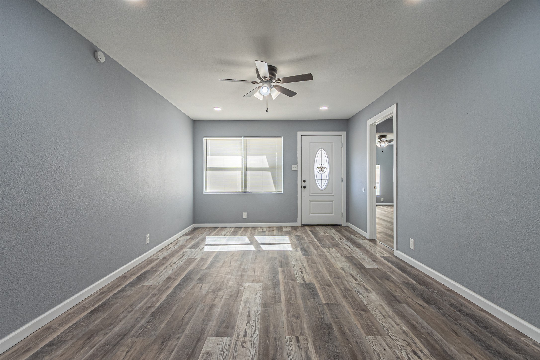 1106 E Strong Parkway