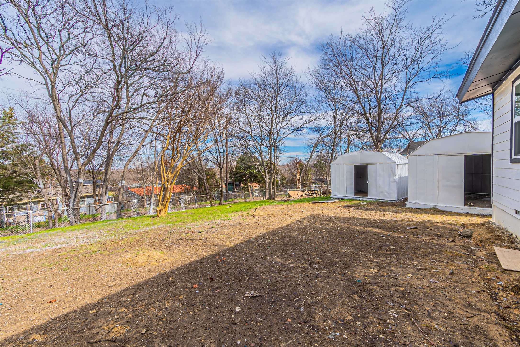 1106 E Strong Parkway