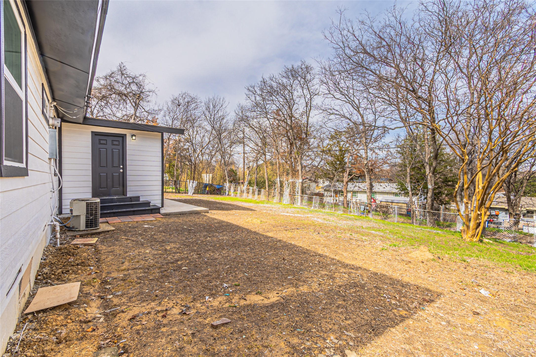 1106 E Strong Parkway