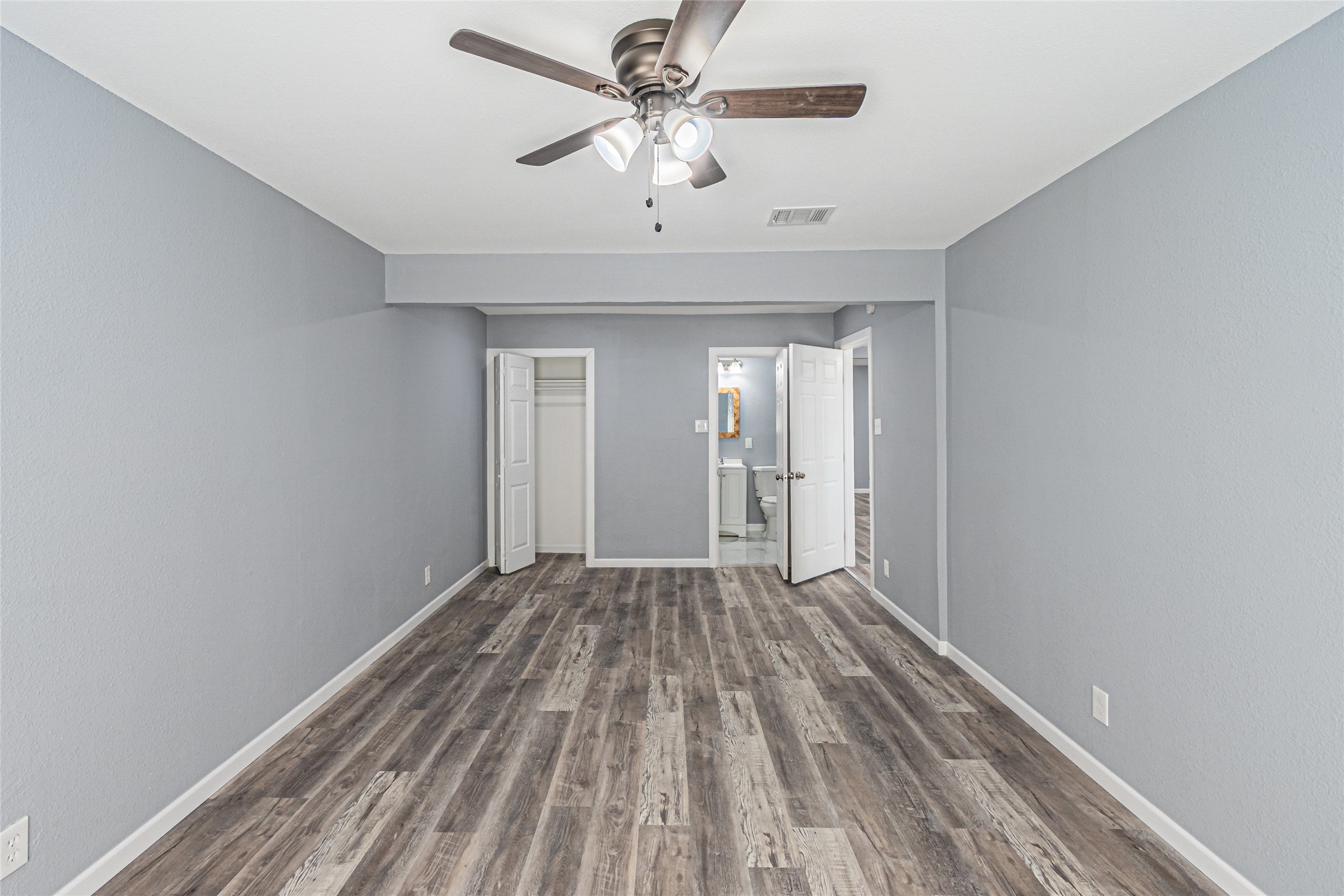 1106 E Strong Parkway