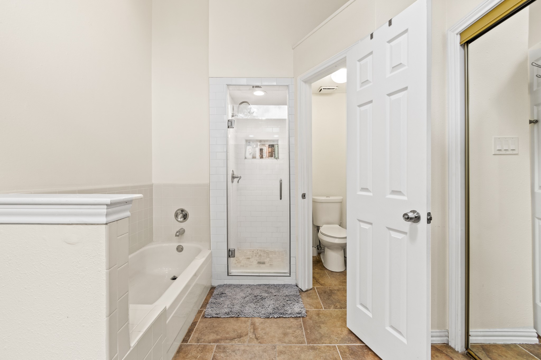 569 Calvert Court