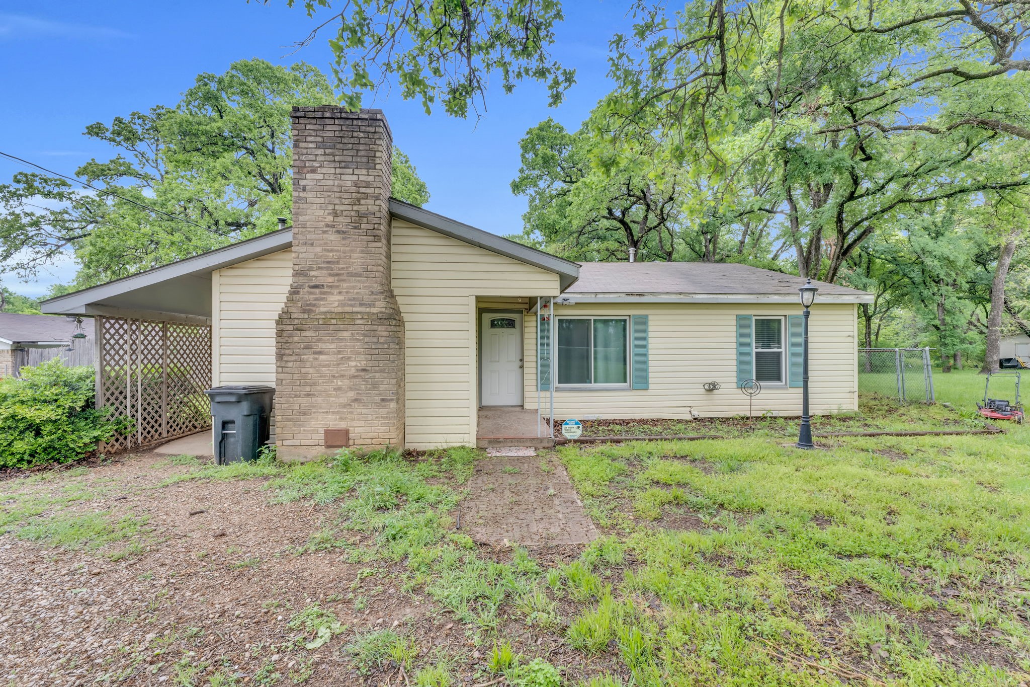 600 N Dick Price Road