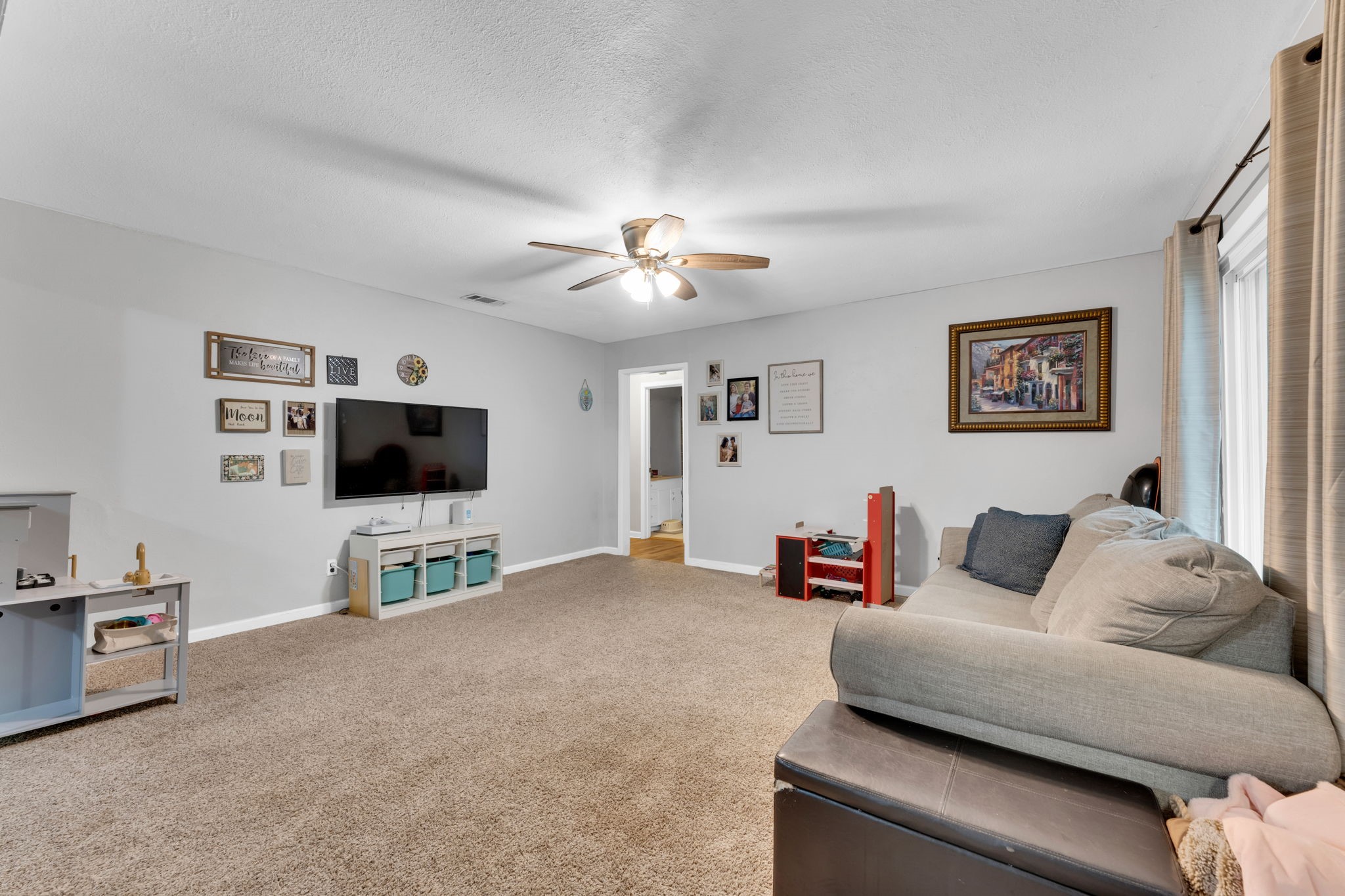 600 N Dick Price Road